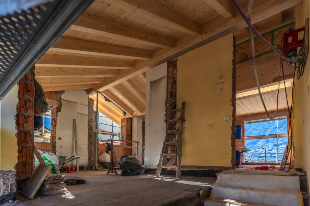 DSC05125 Risanamento casa a Egna