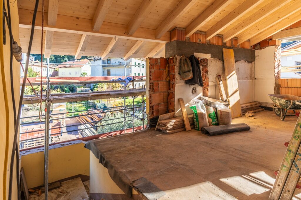 DSC05153 Risanamento casa a Egna